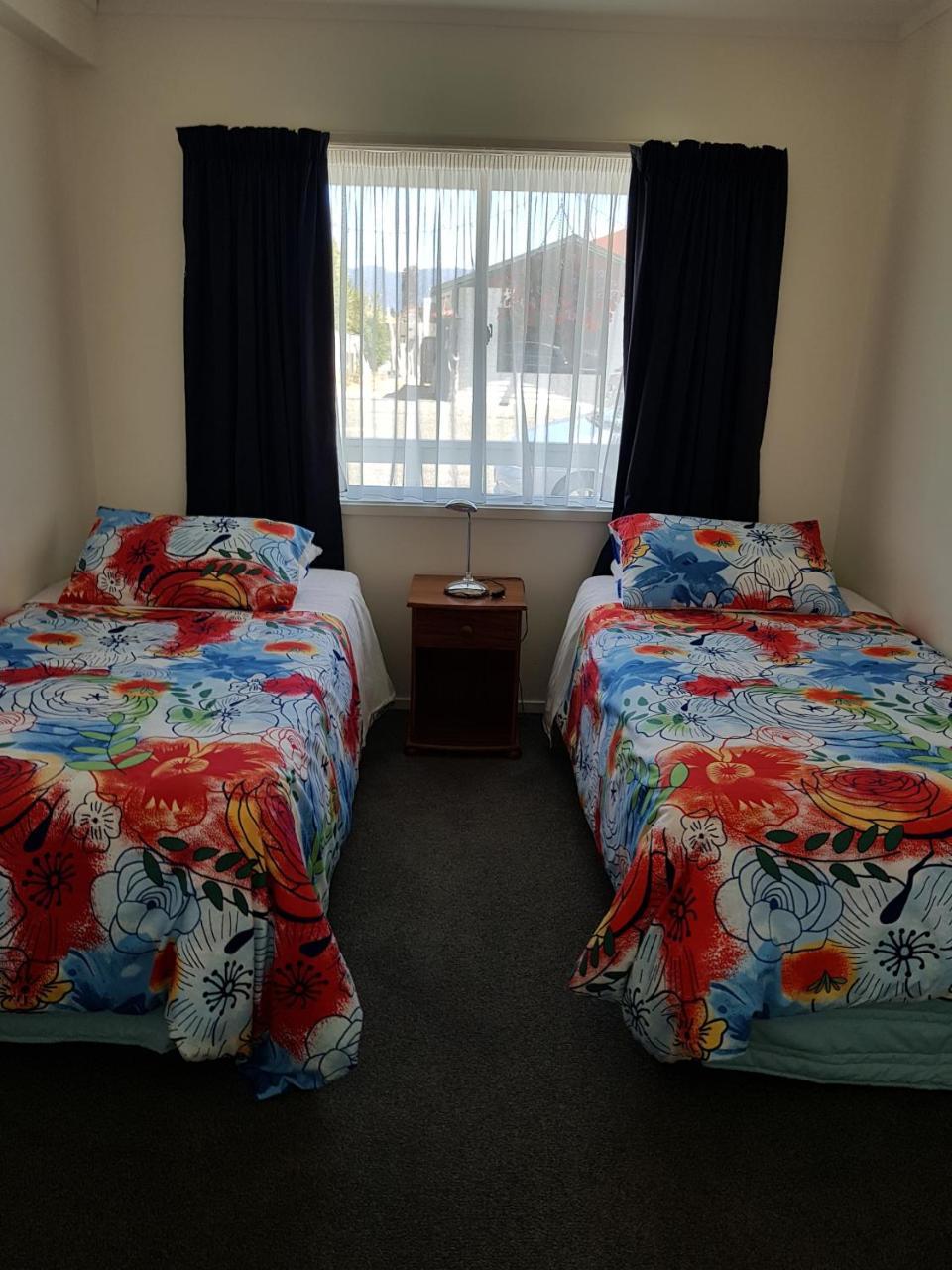 Pioneer Motels Коллингвуд Экстерьер фото